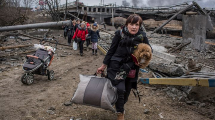 Rusia promete corredores humanitarios para evacuar civiles; autoridades piden que se respeten