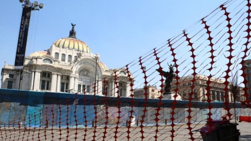 De cara al 8M, CDMX 'blinda' primer cuadro y lo cerca con policías y vallas metálicas