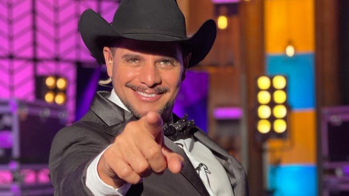 Destrozan a afamado conductor tras expresar su apoyo a Luis de Llano: "Otro igual de marrano"