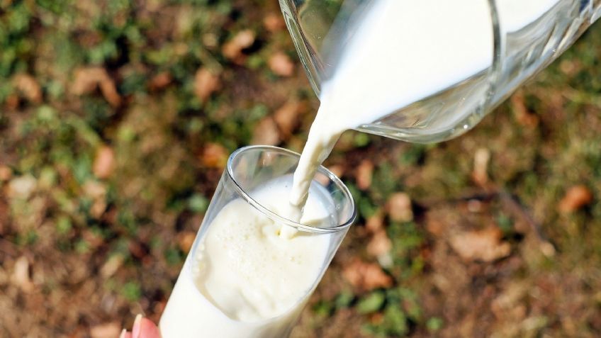 Indignante: Jardín de niños da de beber a menores leche contaminada con desinfectante
