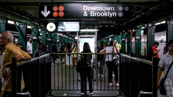 (VIDEO) Terror en Nueva York: Tiroteo al interior del metro deja varios heridos