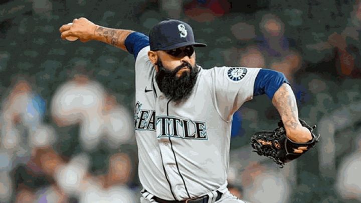 Sergio 'El Mechón' Romo llega a 800 partidos jugados en las Grandes Ligas