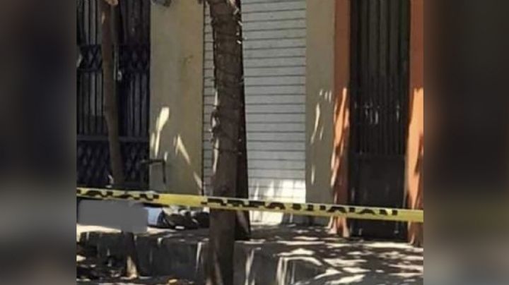 En pleno centro Coquimatlán, 'motosicarios' terminan con la existencia de un hombre