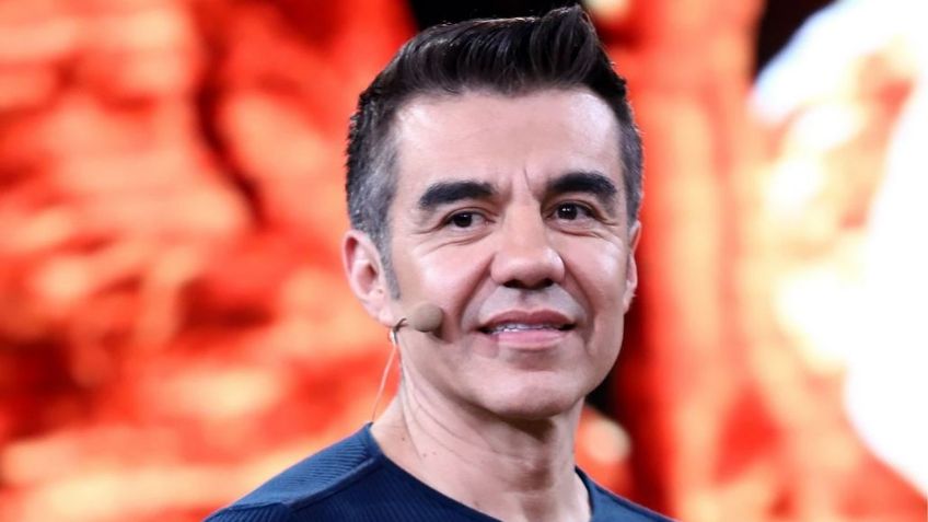 Tras perder exclusividad en Televisa y unirse a Adal Ramones, Adrián Uribe se va de México