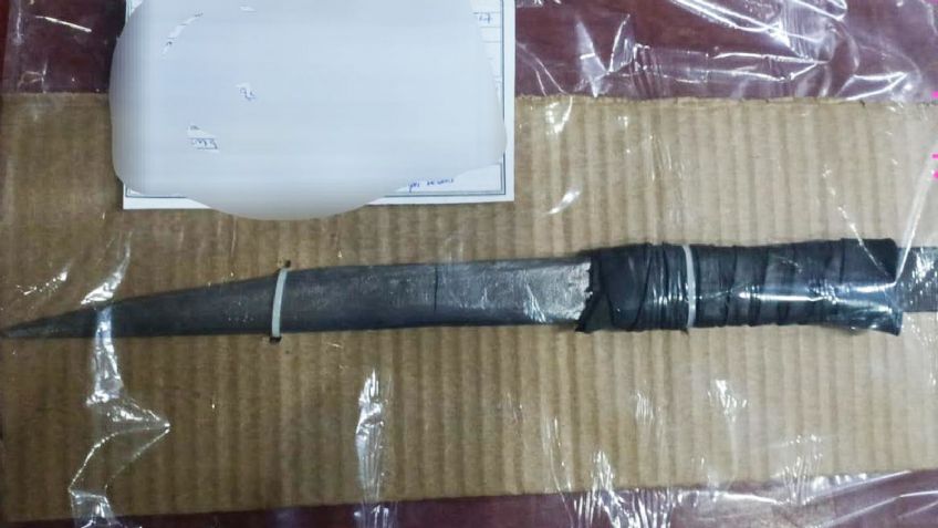 Arrestan a dos presuntos ladrones en calles de Hermosillo; uno iba armado con solera