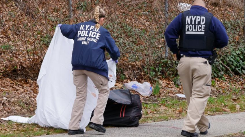 Macabro: Policía de NY detiene al hombre que asesinó a una mujer de 51 años tras apuñalarla