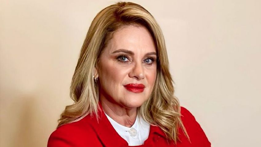 Tras recordar romance con Luis Miguel, Érika Buenfil derrocha belleza con coqueto bañador