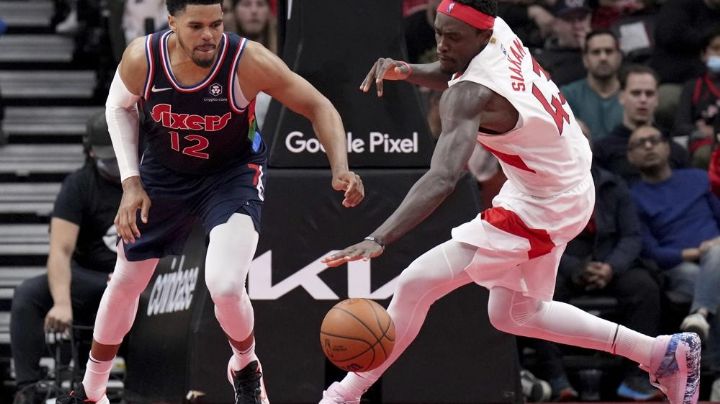 Raptors vitan su extinción; derrotan a los 76ers y siguen con vida en los playoffs de la NBA