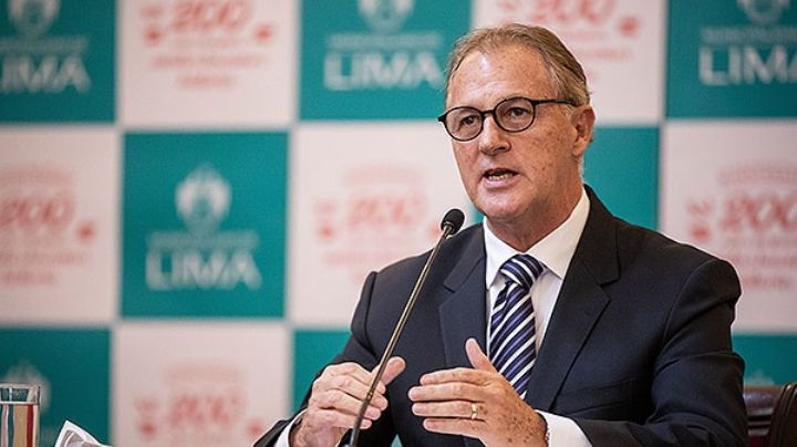 ¡Insólito! Alcalde de Lima es destituido por las autoridades; desempeñaba 2 cargos públicos