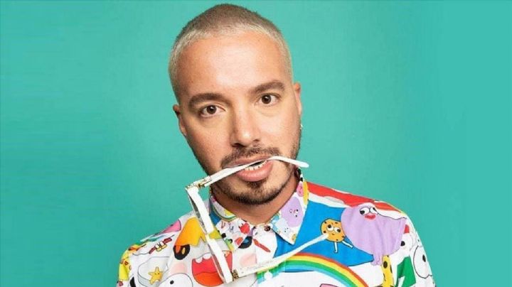 Tras pleito con Residente, J Balvin llega a los Grammy e impresiona con show de luces