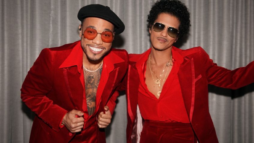 ¡Conmoción en la música! Silk Sonic se lleva el Grammy a 'Mejor Canción del Año'