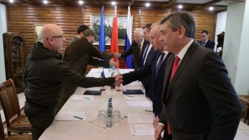 Hay disposición: Rusia y Ucrania podrían reanudar negociaciones pese a atentados en Bucha y Kramatorsk