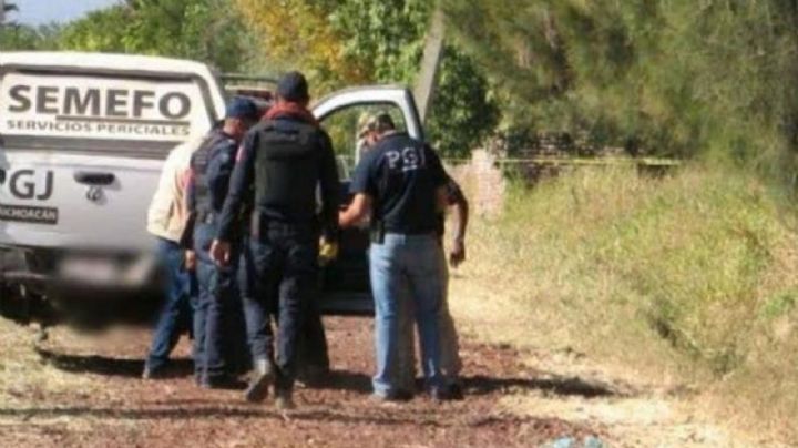 En medio de un paraje deshabitado, autoridades localizan un cadáver; fue golpeado en la cabeza