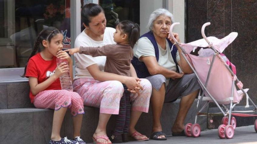 Día de las Madres: Mamás mexicanas 'festejan' en medio de desigualdad, violencia y desamparo