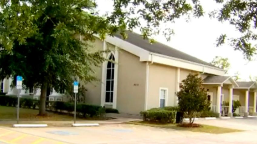 De no creer: Mujer asegura que un hechizo vudú la llevó a dar de beber lejía a sus hijas; una murió