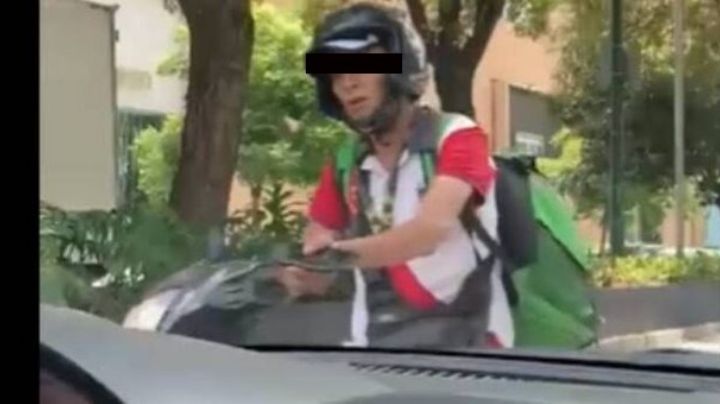 Repartidor de comida por aplicación declara haber sido víctima del auto al que agredió