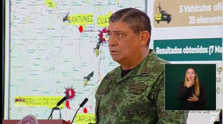 En la imagen, el titular de Sedena en la 'mañanera' de hoy.