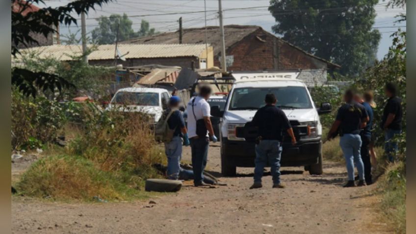 Despiadado feminicidio: Con múltiples impactos de bala, localizan cuerpo de mujer en Zamora