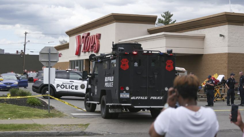 EU: 10 personas fallecieron durante un brutal tiroteo en NY; estiman que fue un crimen de odio