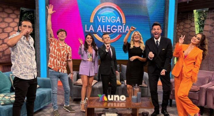 Televisa hunde a TV Azteca: Se desploma rating de 'VLA' y dejan sin trabajo a querido conductor