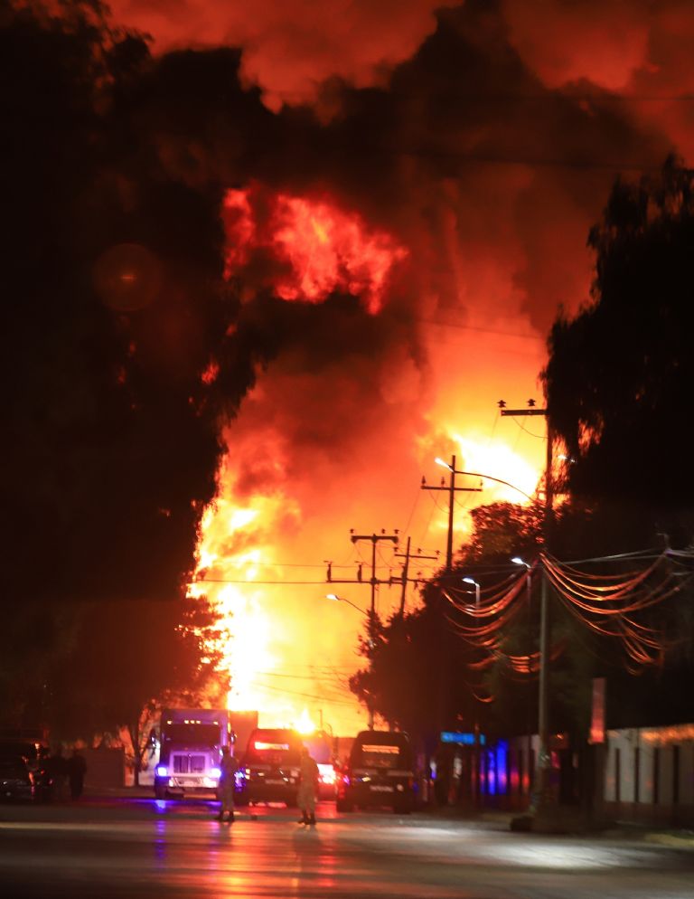 En la imagen, el incendio de esta madrugada reportado en Edomex.