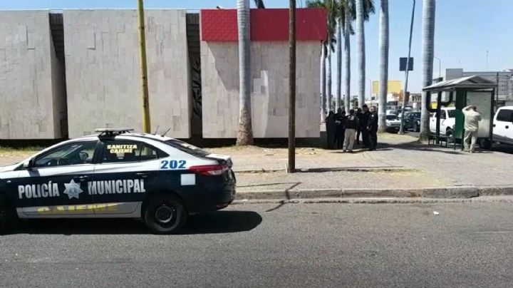 Maleantes despojan de 100 mil pesos a empleado de gasolinera al salir de un banco en Cajeme