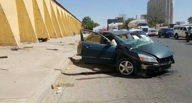 En la imagen, los estragos del incidente reportado en Ciudad Obregón.