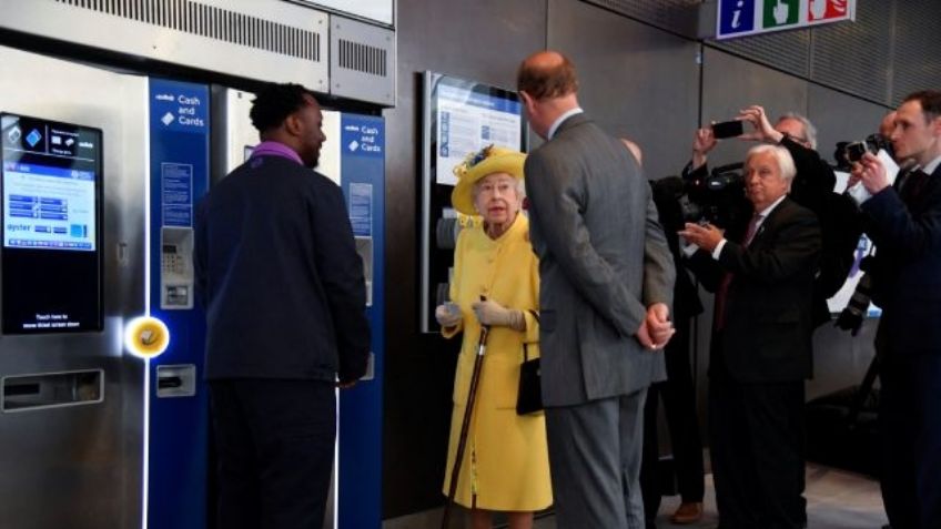 Sorpresa en Londres: La Reina Isabel II acude a la inauguración del metro bautizado en su honor