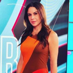 "Lo que dejó ir 'Zague'": Paola Rojas se luce con ajustado vestido en Televisa y paraliza Instagram