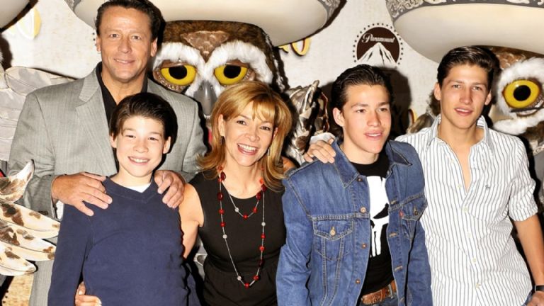 Alfredo Adame con su familia antes de separarse