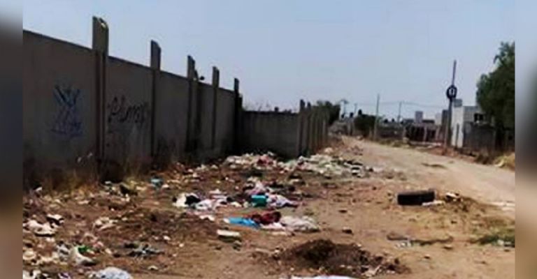 Autoridades llegan al sitio del crimen