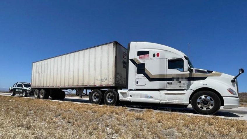 Alto al crimen: Agentes de la PESP recuperan tráiler robado circulando por Guaymas