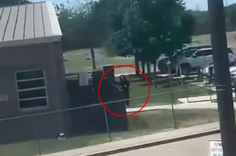 Salvador Ramos antes de disparar contra los menores 