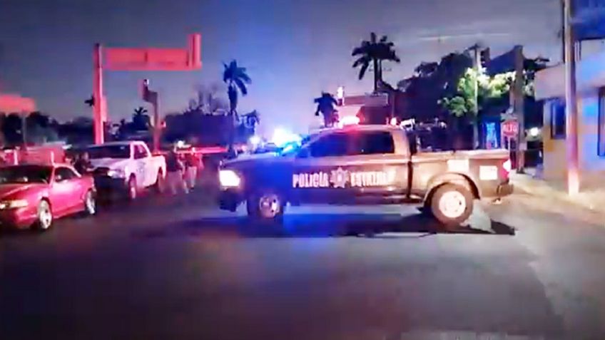 Rafaguean vehículo al norte de Ciudad Obregón; hay tres hombres muertos y un herido