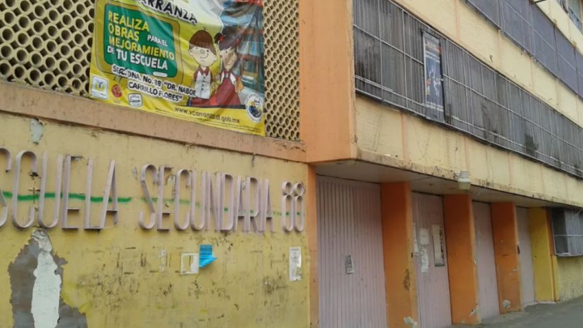 Joven mexicano amenaza desatar tiroteo en su secundaria; sube FOTO con el arma que usaría