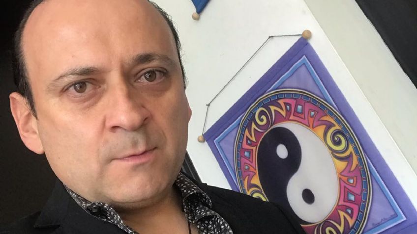 Eduardo España se viste de luto y da desgarradora noticia a sus seguidores: "Luchó hasta el final"