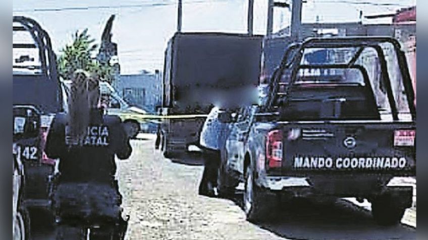 Al interior de una camión de mudanzas, localizan el cadáver de una persona; fue torturada