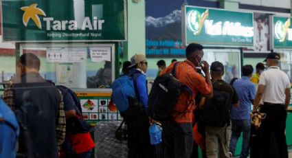 Tragedia: Avión con 22 personas abordo desaparece en Nepal; podría haberse desplomado