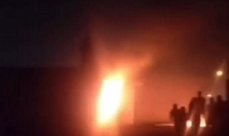 En la imagen, incendian vivienda en Edomex. Créditos: Captura de pantalla