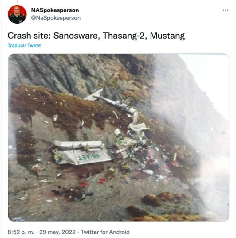 Avión ubicado en el Himalaya tras desplome 