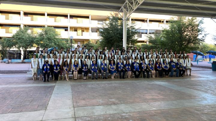 PrepaTEC Campus Obregón galardona a sus estudiantes graduados de la generación 2022