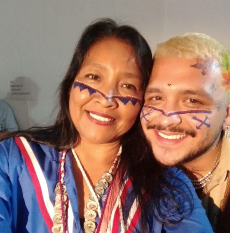 Christian Nodal y Mina Barnett