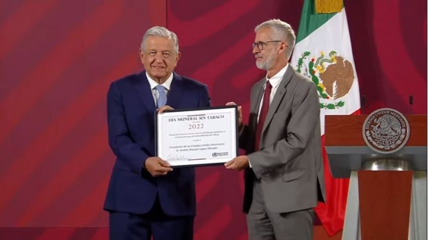 'Mañanera' de AMLO: OMS galardona a López Obrador con el premio del Día Mundial sin Tabaco