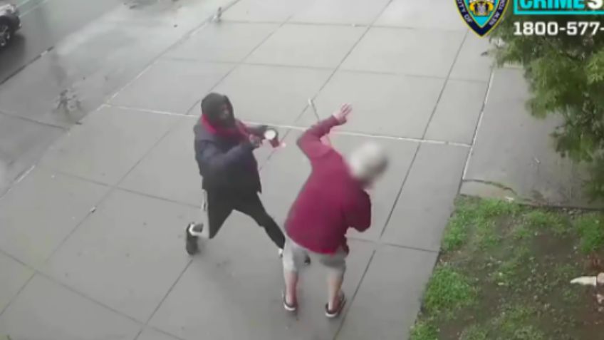 Terrible VIDEO: Sujeto noquea a un 'abuelito' tras golpearlo en el rostro; Policía ya lo busca