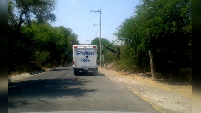 Localizan restos humanos 'envueltos' en una cobija; tenía 'narcomensaje'