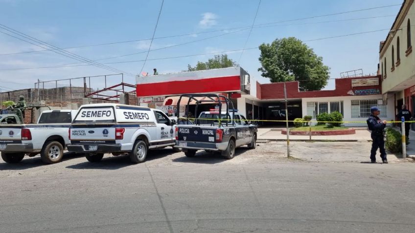 Pistoleros irrumpen en negocio y asesinan a tiros a 'El Chayote', un prestamista de Zamora