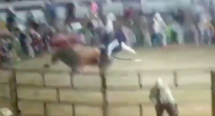 (VIDEO) Trágico final: Hombre es embestido por un toro y muere; disfrutaba de un jaripeo