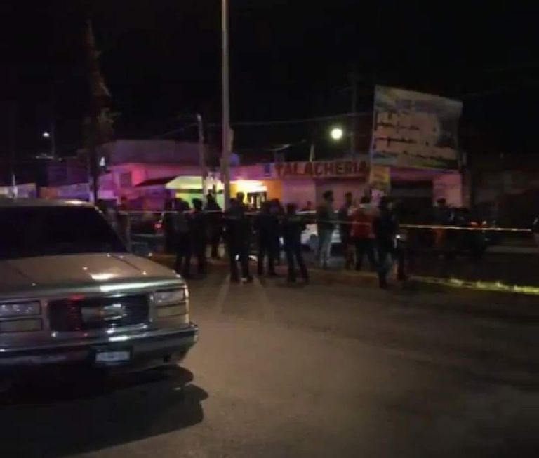 En la imagen, agentes se movilizaron tras agresión armada en Puebla. Crédito: Twitter @jCarlos_Valerio