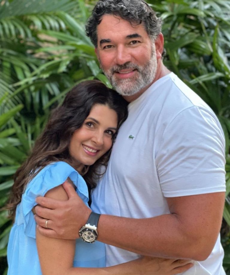 Mayrín Villanueva y Santamarina