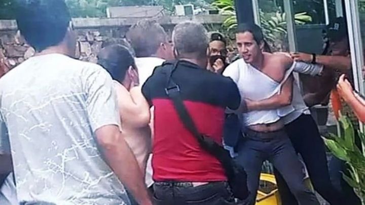 VIDEOS: Juan Guaidó, opositor de Nicolás Maduro, es expulsado a golpes de un restaurante